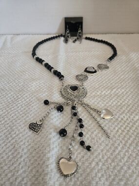 Costume JeweleryBlack Heart Drop Necklace And Earings